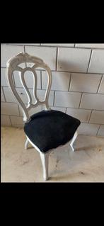 Witte stoel met zwarte zitting, Ophalen, Gebruikt, Wit, Eén