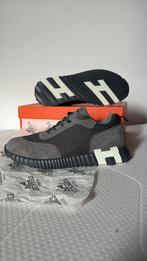 Hermes bouncing 41 tot 44, Kleding | Heren, Schoenen, Ophalen of Verzenden, Zo goed als nieuw, Zwart