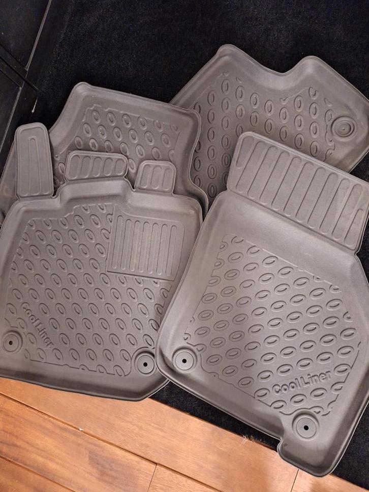 Audi a3 Rubberen mattenset, inclusief kofferbakmat, Auto-onderdelen, Interieur en Bekleding, Audi, Gebruikt, Ophalen of Verzenden