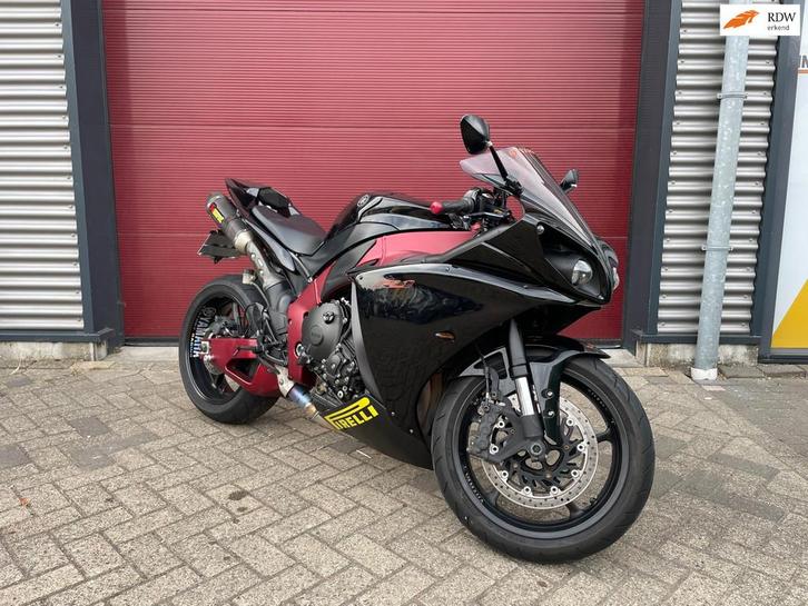 Yamaha YZF-R1 YZF R1 Big Bang Cirquit Akrapovic, Motoren, Motoren | Yamaha, Bedrijf, Sport, meer dan 35 kW