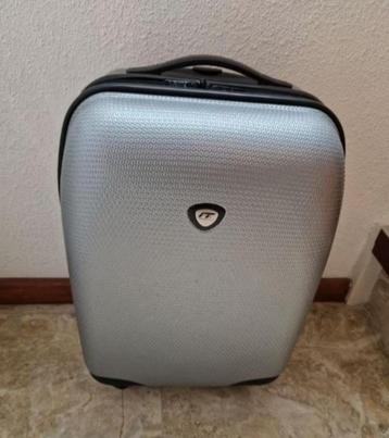 Koffer hardcase grijs, lichtgewicht beschikbaar voor biedingen