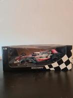 Minichamps 1:18 McLaren Mercedes MP4-22 - 2007 showcar, Hobby en Vrije tijd, Modelauto's | 1:18, Ophalen of Verzenden, Zo goed als nieuw