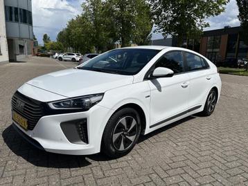 Hyundai IONIQ 1.6 GDi Comfort HYBRID XENON CAMERA DEALER NAP beschikbaar voor biedingen