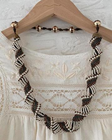 Feestelijke Klassieke Ketting Collier Sieraad art Jewellery beschikbaar voor biedingen