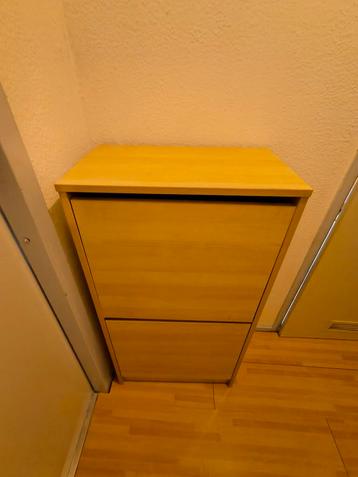 Mooi schoenenkastje voor 8 paar schoenen beschikbaar voor biedingen