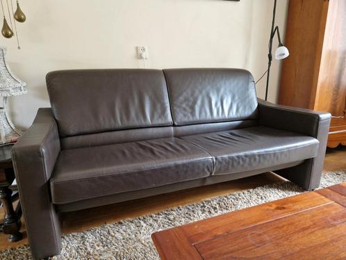 Montel bruin leren 2,5 zits bank, Huis en Inrichting, Banken | Bankstellen, Gebruikt, Rechte bank, Tweepersoons, 150 tot 200 cm