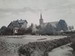 Biervliet,  kerk en Pastorie,  fotokaart,  knik, Ophalen of Verzenden, 1920 tot 1940