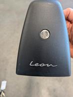 Dakdragers met koffer voor Seat Leon st vanaf 2020, Auto diversen, Ophalen, Zo goed als nieuw