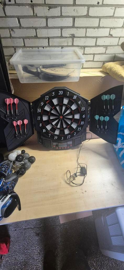 Elektronisch Dartbord met Pijlen, Sport en Fitness, Darts, Zo goed als nieuw, Dartbord met pijlen, Elektronisch, Soft tip, Ophalen