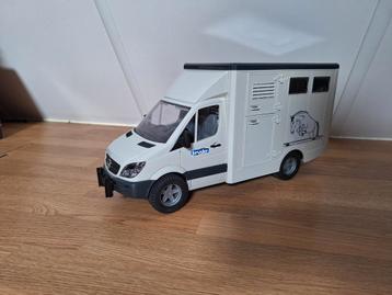 Bruder paardenvrachtwagen beschikbaar voor biedingen
