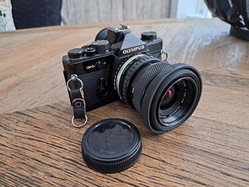 Olympus OM-2n spiegelreflex camera met 35-70mm Olympus lens beschikbaar voor biedingen