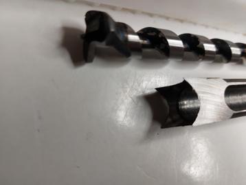 Vierkante gatenboor 14 mm beschikbaar voor biedingen