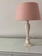 Tafellamp albast voet met roze linnen kap, Huis en Inrichting, Lampen | Tafellampen, Ophalen of Verzenden, Zo goed als nieuw, Stof