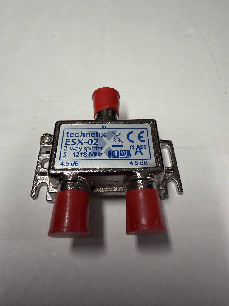 Technetix ESX-02 2-weg Antenne splitter, Ophalen of Verzenden, Nieuw, Minder dan 2 meter, Coaxiale kabel
