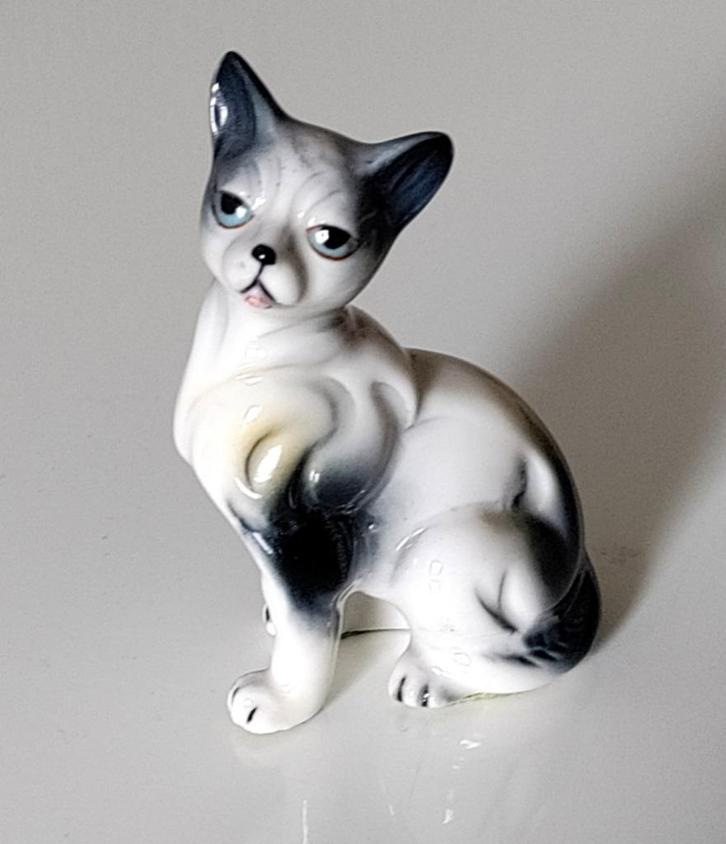 VINTAGE beeldje van een kat, collectie van DANBURY MINT, Verzamelen, Beelden en Beeldjes, Zo goed als nieuw, Dier, Ophalen of Verzenden