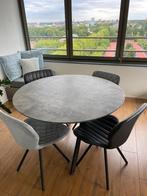 Industriële ronde eettafel + 4 stoelen, Huis en Inrichting, Tafels | Eettafels, Ophalen, Overige materialen, Gebruikt, Rond