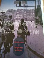 Stadsatlas Amsterdam - Straatnamen en brugnamen verklaard, Ophalen of Verzenden, Zo goed als nieuw