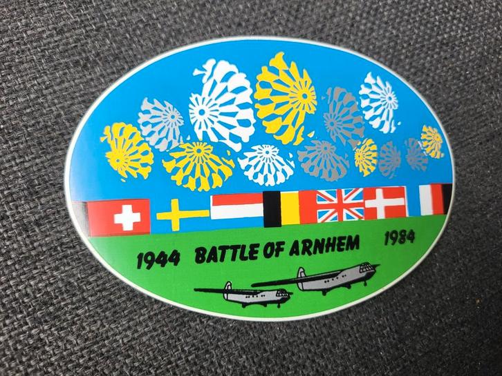 Sticker 1944  Battle of Arnhem 1984, Verzamelen, Militaria | Tweede Wereldoorlog, Luchtmacht, Embleem of Badge, Nederland, Ophalen of Verzenden