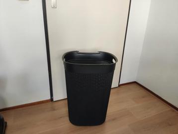Wasmand beschikbaar voor biedingen