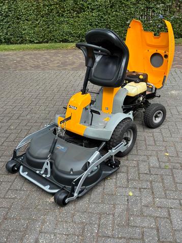 Stiga Villa 14 HST met splinternieuw mulch maaidek van 85 cm beschikbaar voor biedingen
