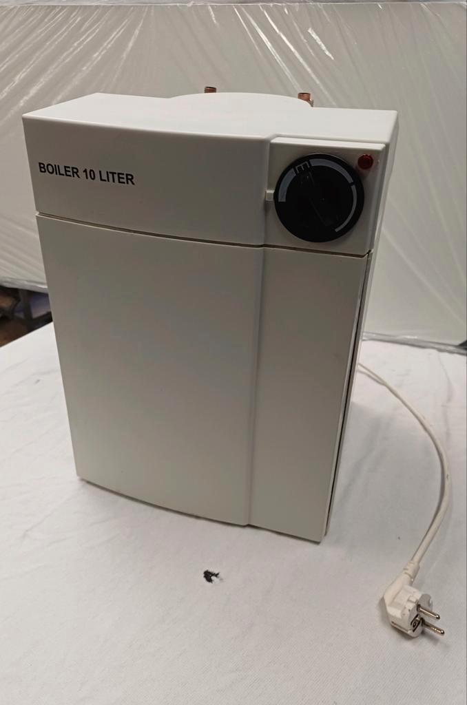 Close-in Boiler 10 Liter, Doe-het-zelf en Verbouw, Geisers en Boilers, Gebruikt, Boiler, Minder dan 20 liter, Onbekend, Terugslagbeveiliging (TTB)