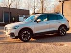 WEGENS OMSTANDIGHEDEN TE KOOP VOLKSWAGEN TOUAREG 3.0 V6 TDI, Automaat, Zwart, Beige, Diesel