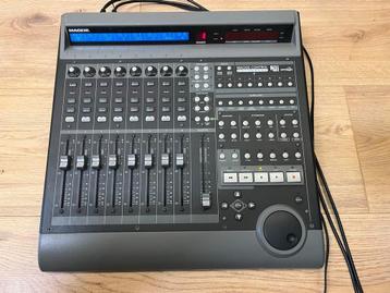 Mackie Control Universal - midi DAW controller beschikbaar voor biedingen