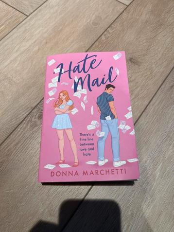 Hate Mail - Donna Marchetti beschikbaar voor biedingen