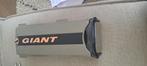 2 accu"s giant incl oplader, Ophalen of Verzenden, Gebruikt