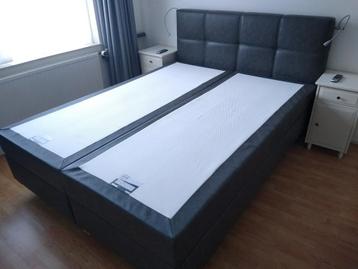 VERKOCHT ONDER VOORBEHOUD: Boxspring Avek Ninety beschikbaar voor biedingen