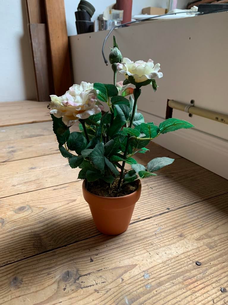 Leuk klein kunstroosje, Ophalen of Verzenden, Gebruikt