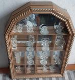 vitrine kastje met kristallen miniatuurtjes (ophalen), Huis en Inrichting, Kasten | Vitrinekasten, Ophalen, Minder dan 50 cm, Gebruikt