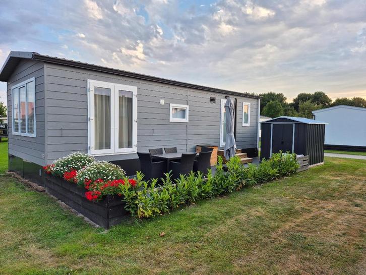 stacaravan/Chalet te koop aan het water, Caravans en Kamperen, Stacaravans, tot en met 4, Ophalen of Verzenden