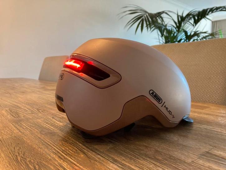 Fietshelm Abus NIEUW goud -maat S, Fietsen en Brommers, Fietsaccessoires | Fietshelmen, Nieuw, Heer of Dame, M, Ophalen of Verzenden