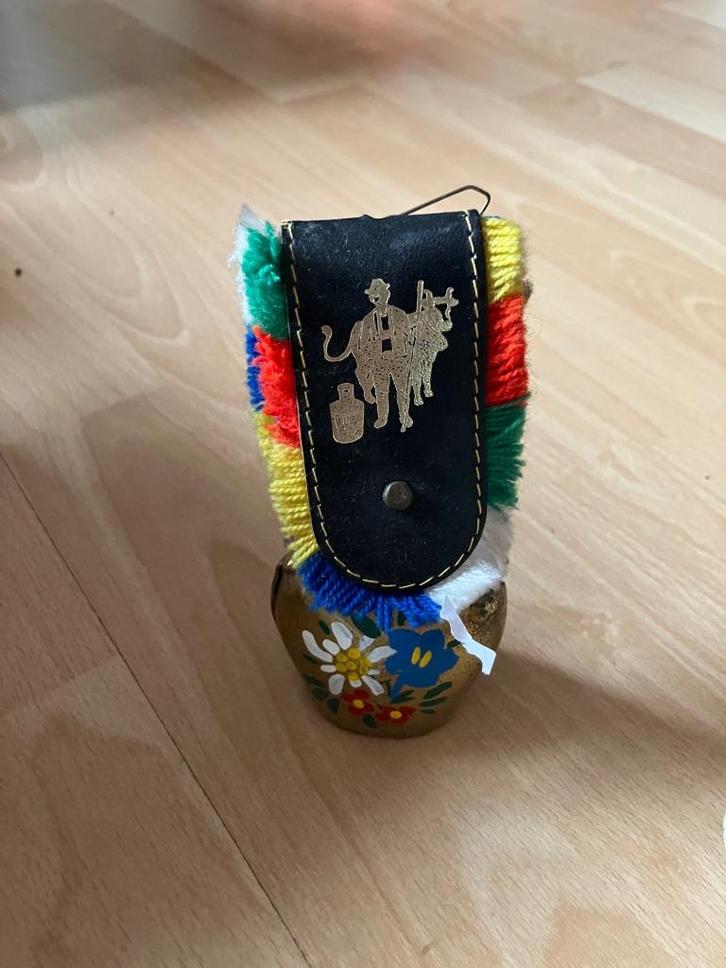 koe bel / koebelletje met kleurrijke afwerking Lugano, Antiek en Kunst, Curiosa en Brocante, Verzenden