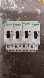Schneider iCT Contactor 25A 2-polig  230V AC  handbediening, Schneider, Nieuw, Ophalen of Verzenden, X