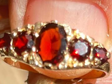 Antieke Gouden Ring met Spessartine Granaat beschikbaar voor biedingen
