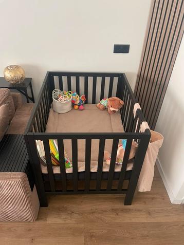 Cabino Baby Box Nova Zwart - icl matras en toebehoren beschikbaar voor biedingen