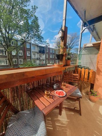 Mooie tuinset voor balkon, inklapbare tafel beschikbaar voor biedingen