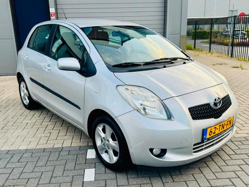 Toyota Yaris 1.3 16V Vvt-i Cruisecontrol Parkeersensoren, Auto's, Toyota, Bedrijf, Yaris, Benzine, C, Hatchback, Handgeschakeld