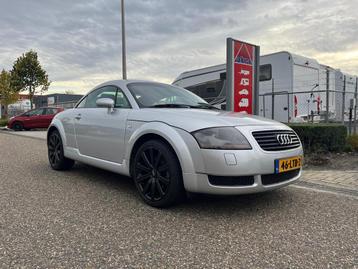 Audi TT 1.8 5V Turbo | Bose | Leder bekleding | Stoelverwarm beschikbaar voor biedingen