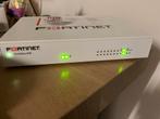 FortiGate 60E Firewall - Krachtige Beveiliging, Computers en Software, Routers en Modems, Ophalen of Verzenden, Gebruikt, Router