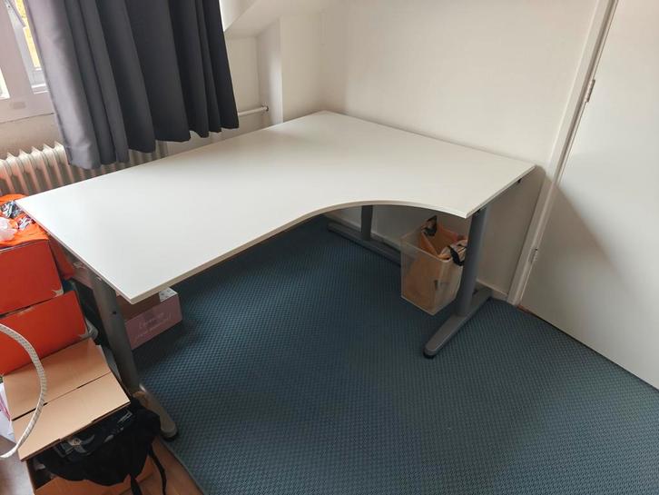 Hoekbureau Galant Ikea - Wit, Huis en Inrichting, Bureaus, Zo goed als nieuw, Bureau, In hoogte verstelbaar, Ophalen of Verzenden