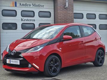 Toyota Aygo Automaat 5Drs 1.0 VVT-i x-play  airco Lage kilom beschikbaar voor biedingen