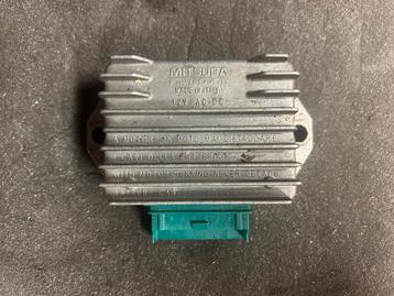 Piaggio 2t Spanningsregelaar beschikbaar voor biedingen