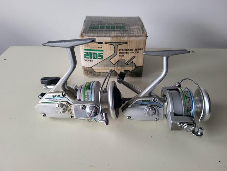 Shakespeare 2105 + 2110., Watersport en Boten, Hengelsport | Algemeen, Molen, Ophalen of Verzenden