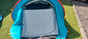 Quechua 2 persoons tent beschikbaar voor biedingen