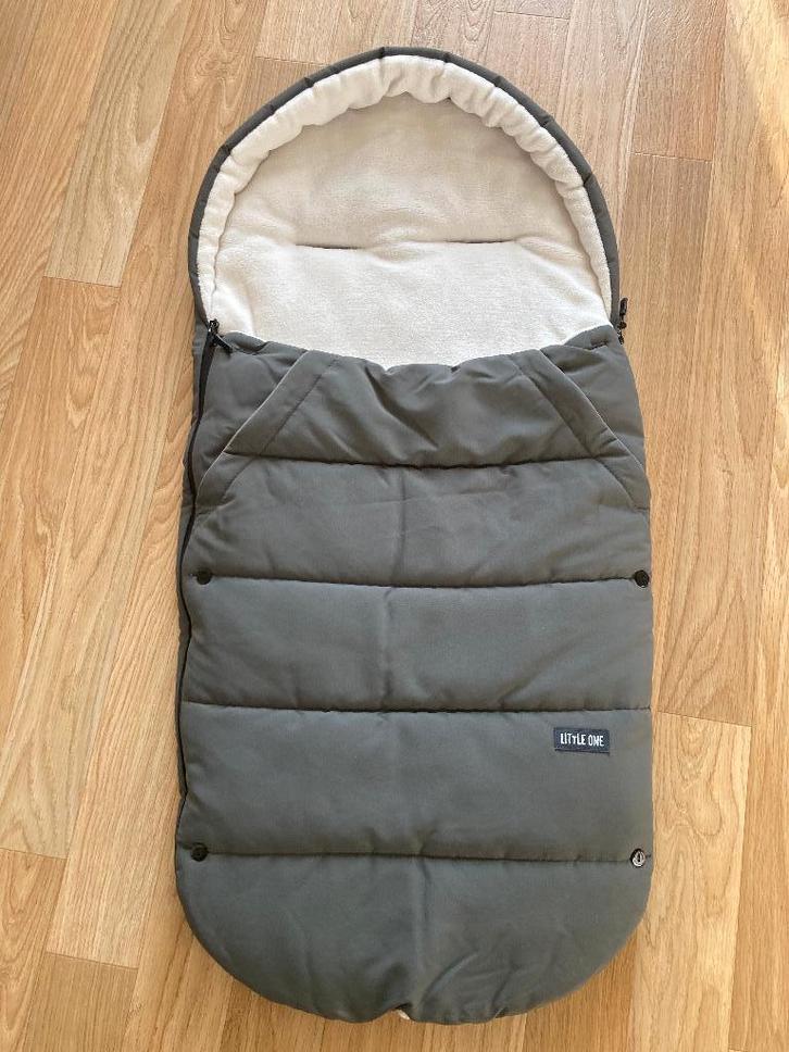 Lekker warme voetenzak voor in de wandelwagen of buggy., Kinderen en Baby's, Kinderwagens en Combinaties, Zo goed als nieuw, Overige merken