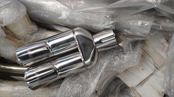Wegens verhuizing Div. RVS uitlaat systemen beschikbaar voor biedingen