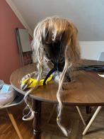 Pruik met Staartjes en Vlecht, Ophalen of Verzenden, Zo goed als nieuw